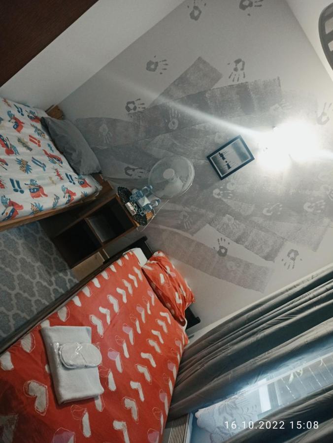 Ochota Forest Guest House ワルシャワ エクステリア 写真